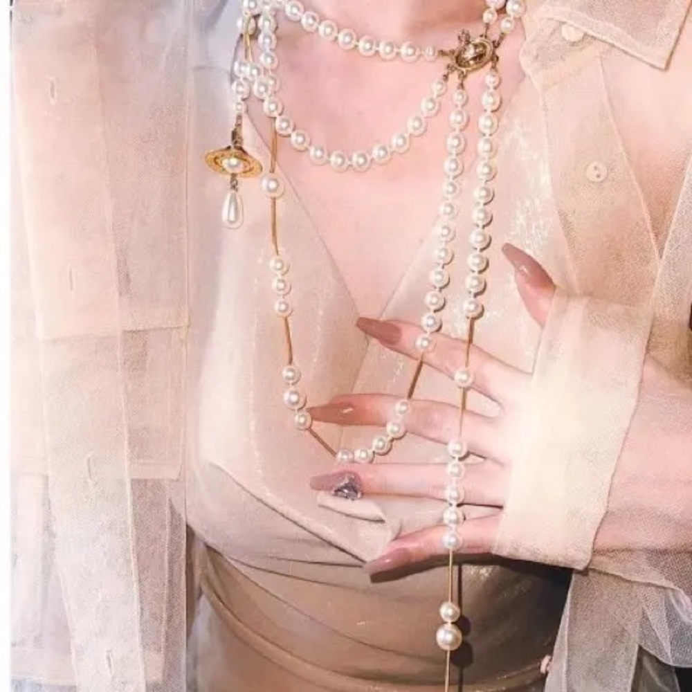 Vivienne Westwood Broken Pearl Necklace - Picture 10 of 14